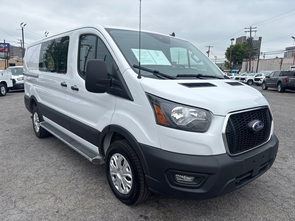 2023 Ford T250 Image 7