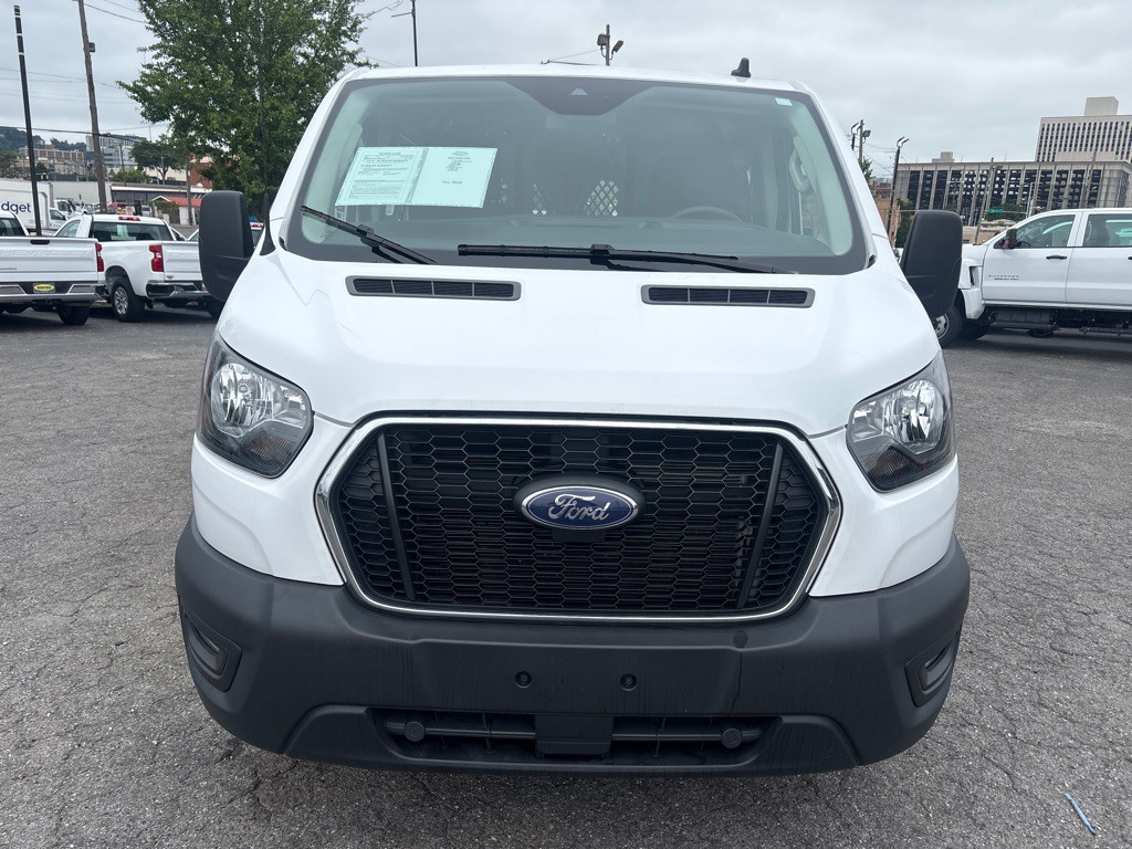 2023 Ford T250 Image 8