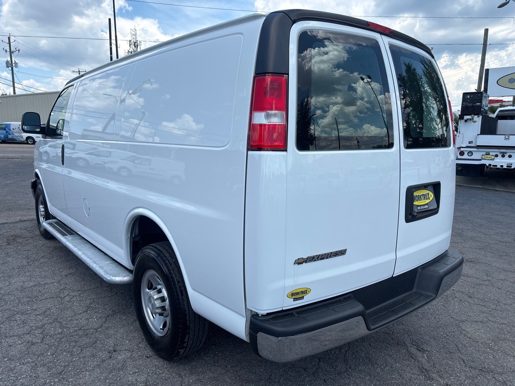 2023 Chevrolet Silverado 2500 Image 3