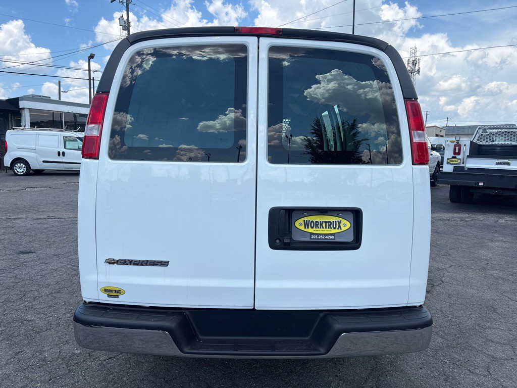 2023 Chevrolet Silverado 2500 Image 4