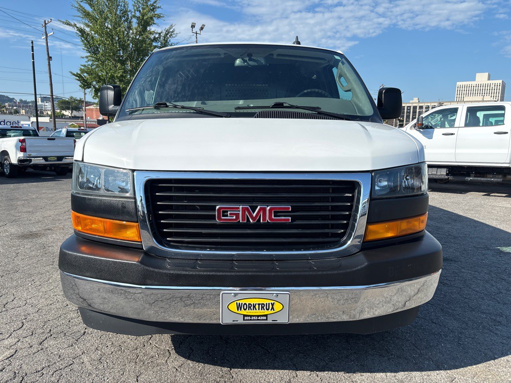 2023 GMC G2500 Image 8