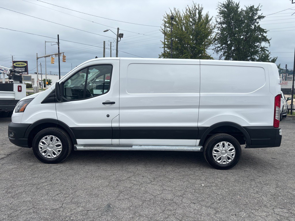 2023 Ford T250 Image 2