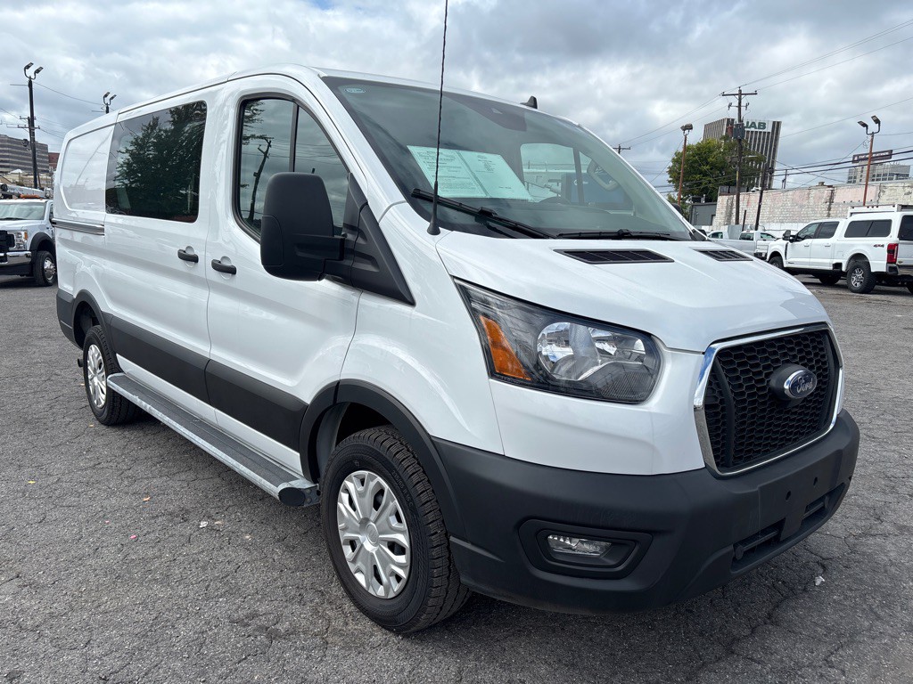 2023 Ford T250 Image 7