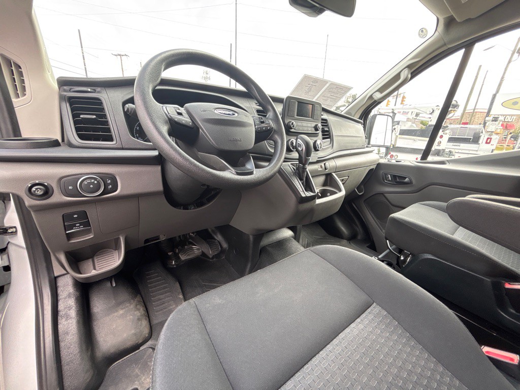 2023 Ford T250 Image 9
