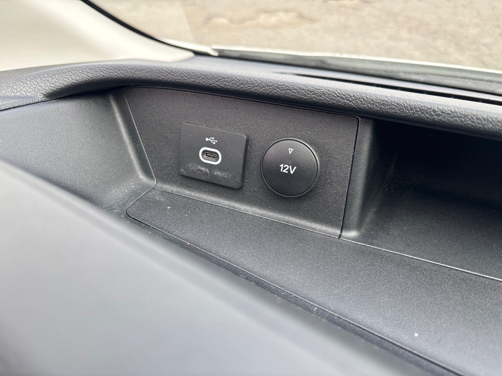 2023 Ford T250 Image 13