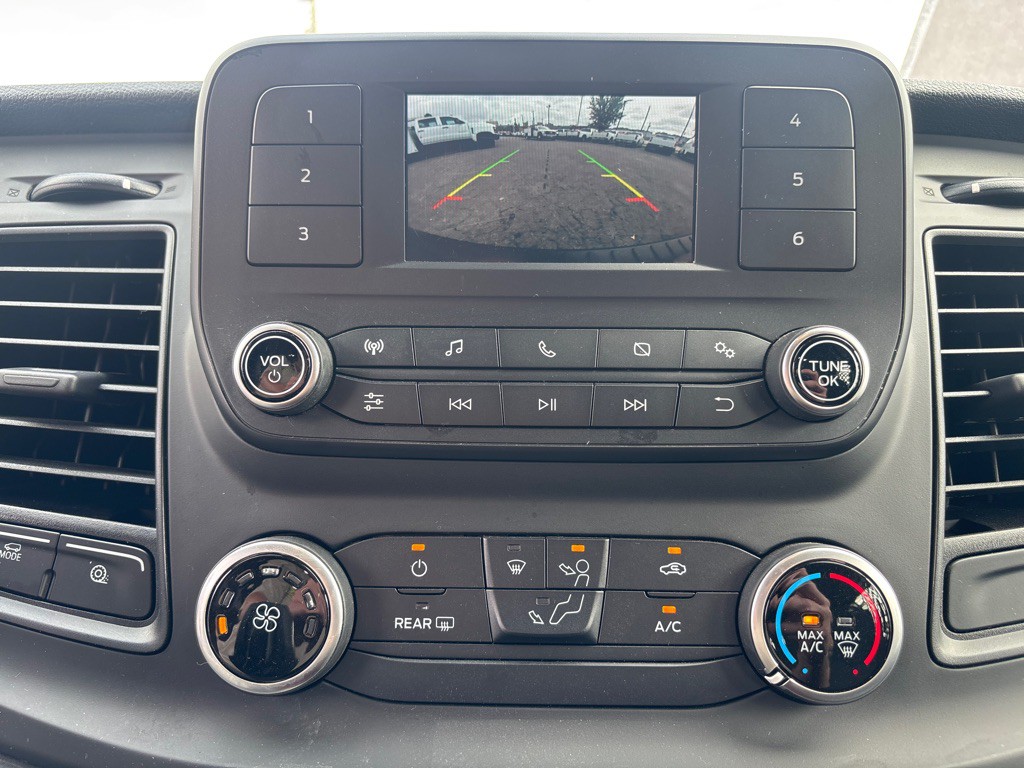 2023 Ford T250 Image 15