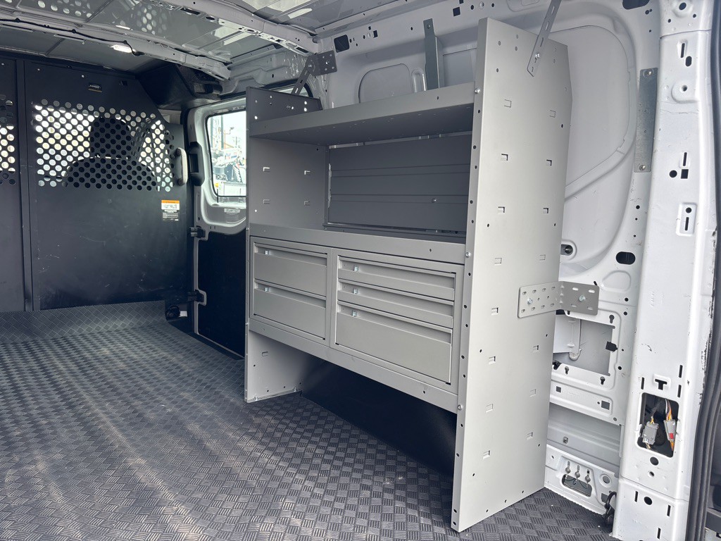 2023 Ford T250 Image 21