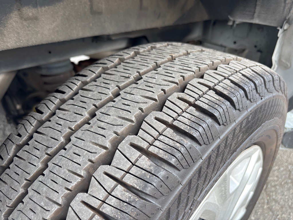 2023 Ford T250 Image 23