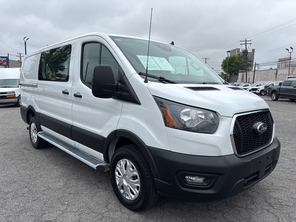2023 Ford T250 Image 7