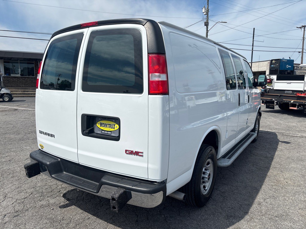 2023 GMC G2500 Image 5