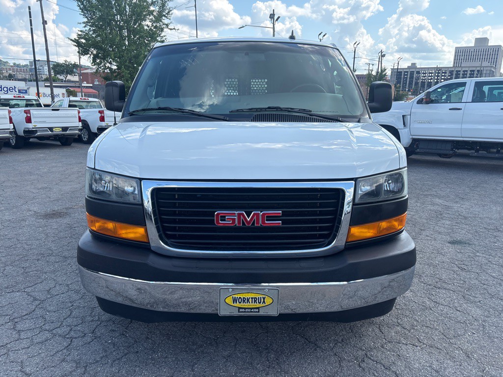 2023 GMC G2500 Image 8
