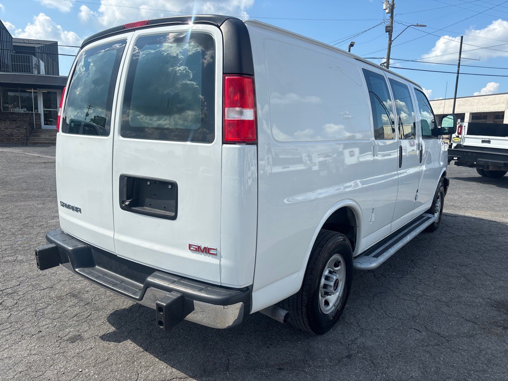 2023 GMC G2500 Image 5