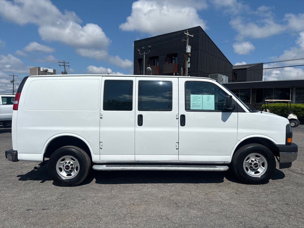 2023 GMC G2500 Image 6