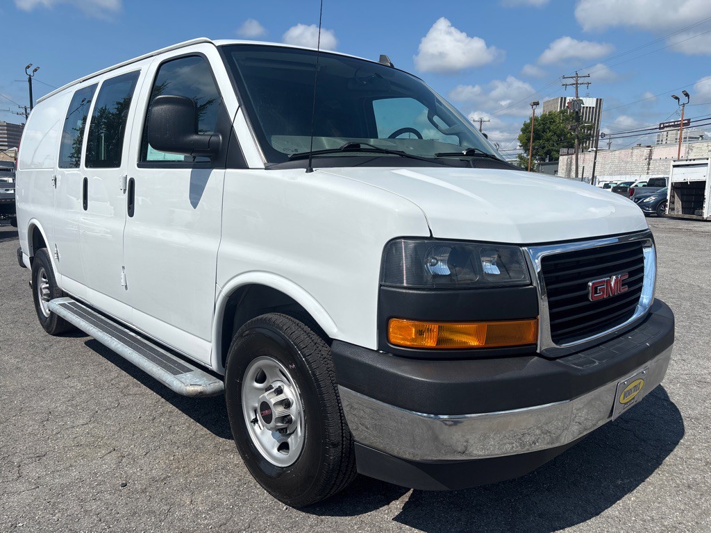 2023 GMC G2500 Image 7