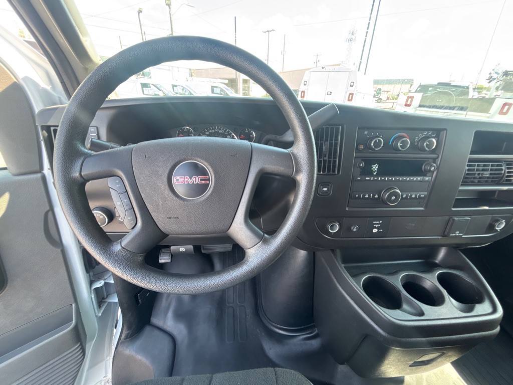 2023 GMC G2500 Image 11