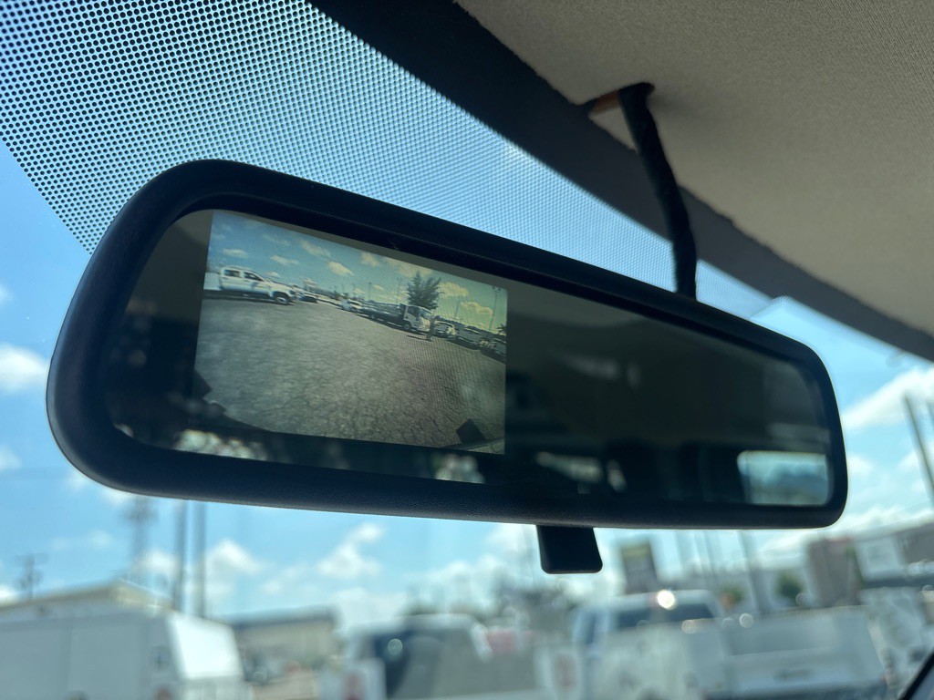 2023 GMC G2500 Image 14