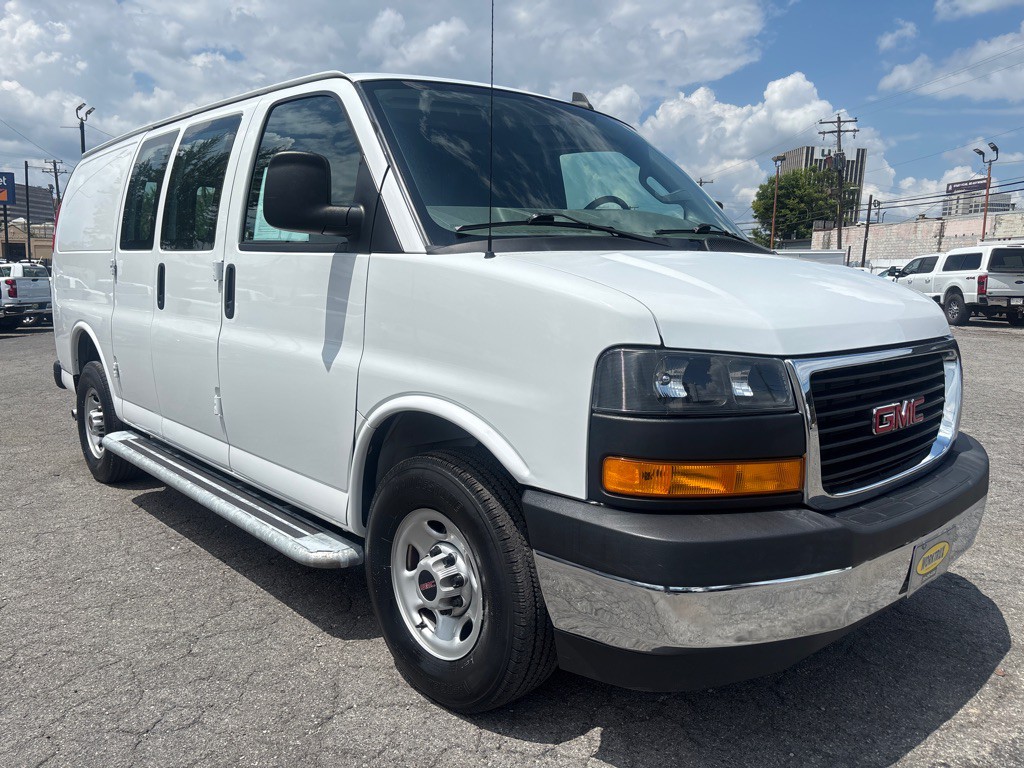 2023 GMC G2500 Image 7
