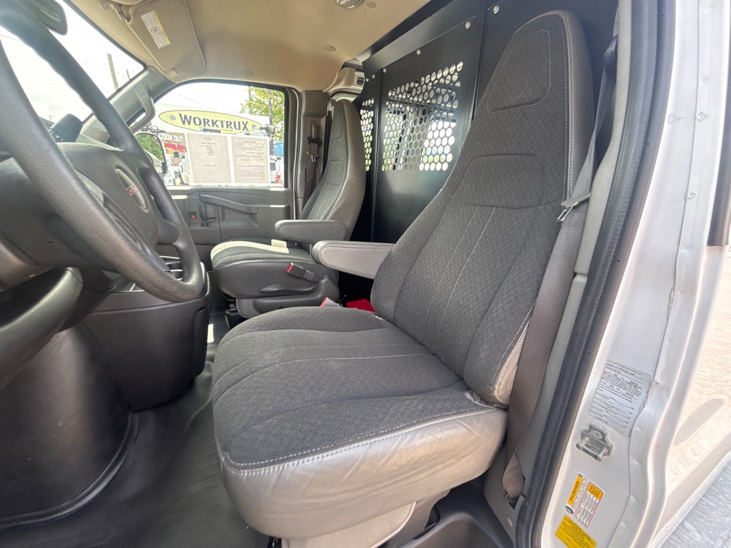 2023 GMC G2500 Image 15