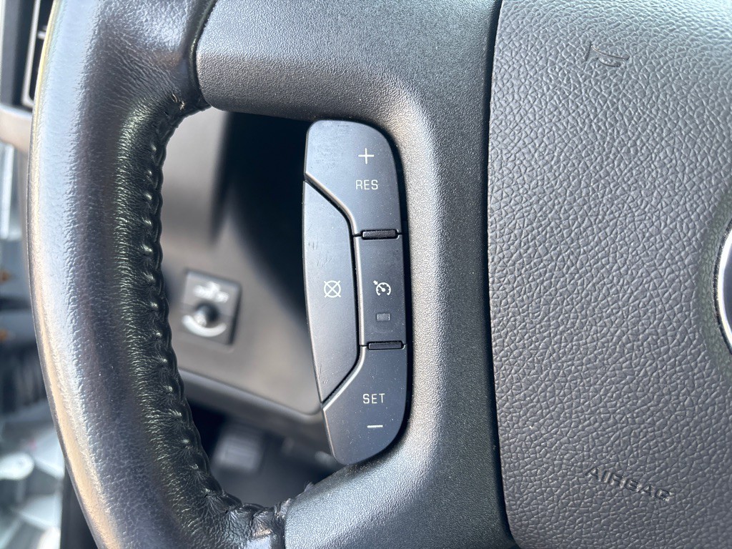 2021 Chevrolet Express Image 12