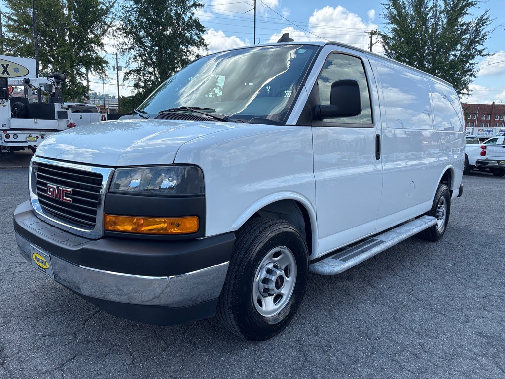 2023 GMC G2500 Image 1