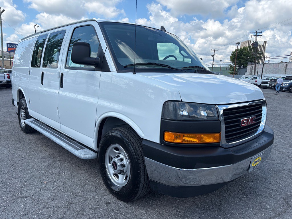 2023 GMC G2500 Image 7