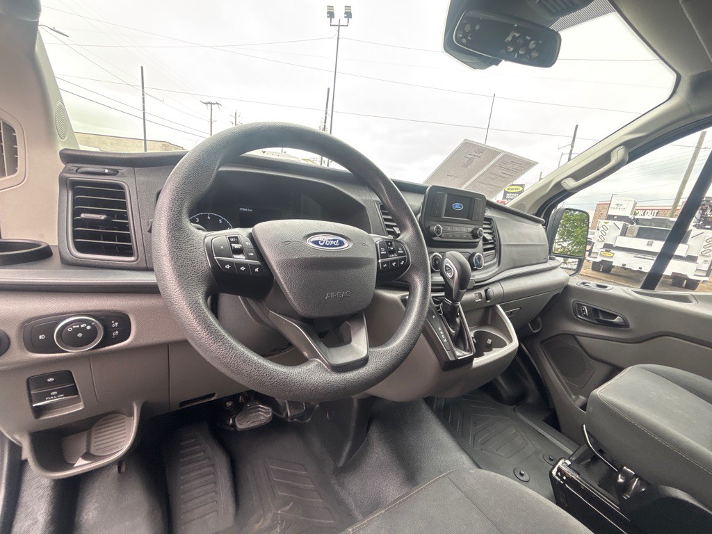 2023 Ford T250 Image 9