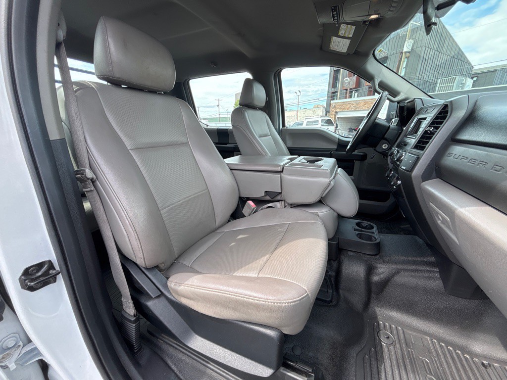 2018 Ford F-350 Image 19