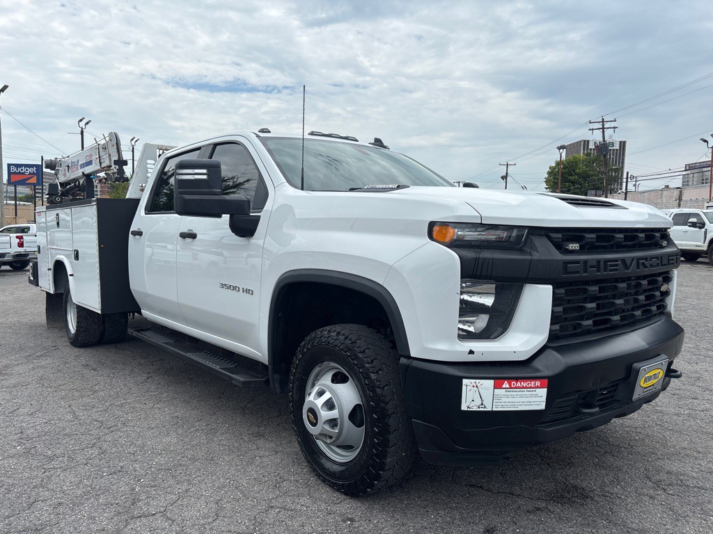 2022 Chevrolet C/K 3500 Image 1