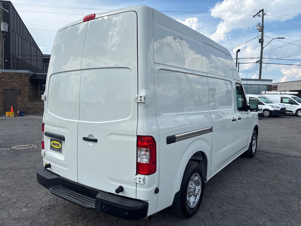 2021 Nissan NV Image 5