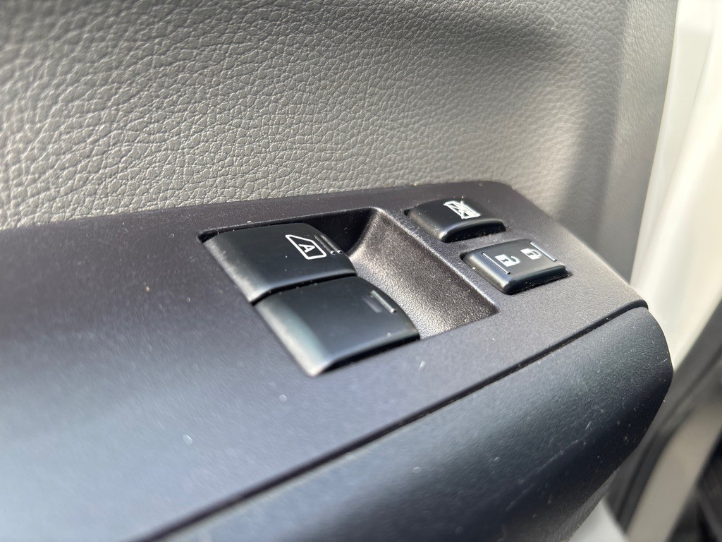 2021 Nissan NV Image 10