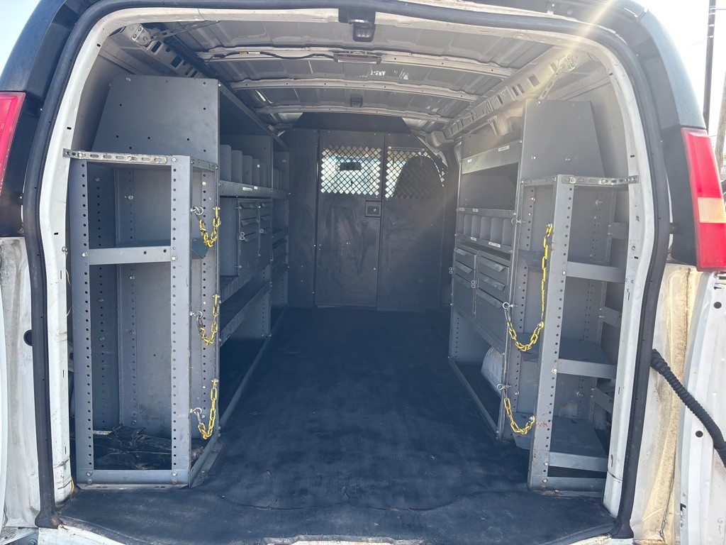 2014 Chevrolet Express Image 5