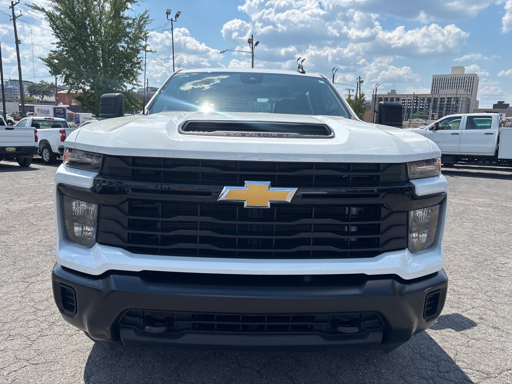 2025 Chevrolet C/K 2500 Image 13