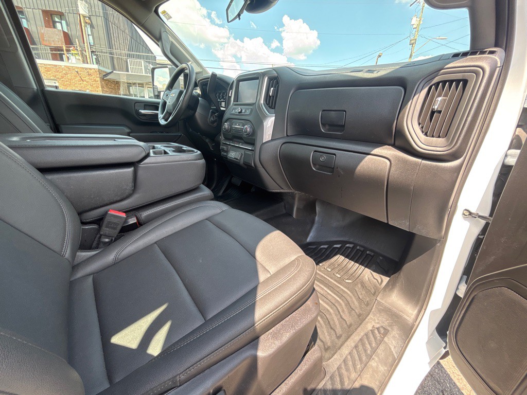 2025 Chevrolet C/K 2500 Image 24
