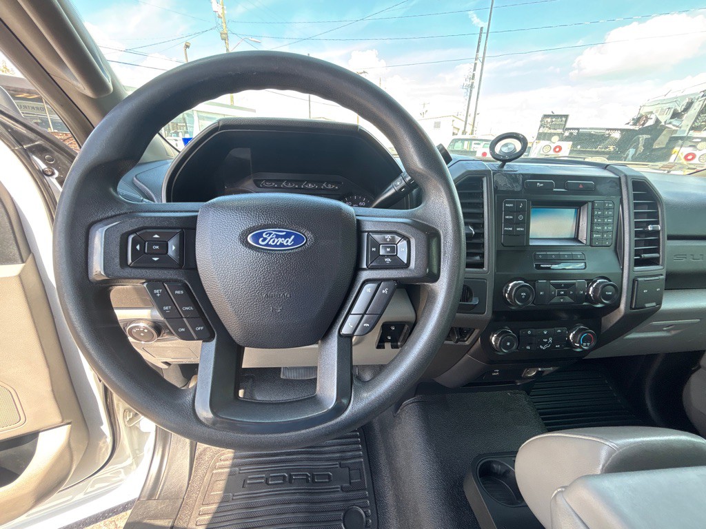 2019 Ford F-350 Image 9