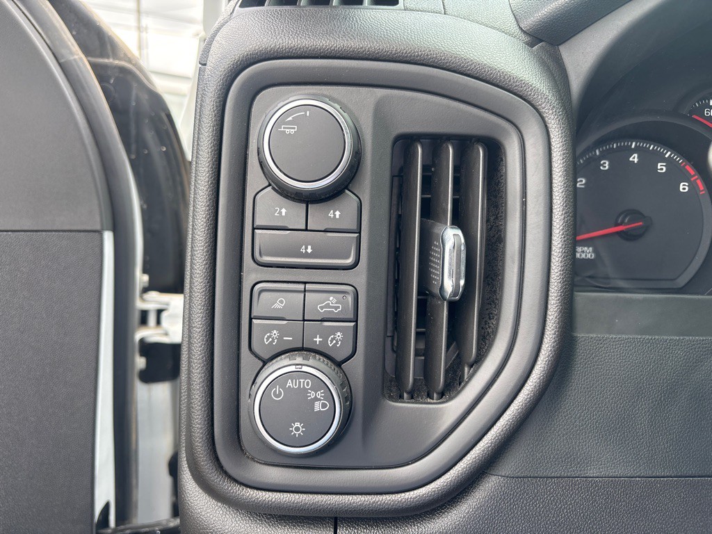 2024 Chevrolet Silverado 1500 Image 13