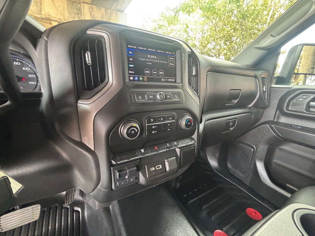 2023 Chevrolet Silverado 1500 Image 14