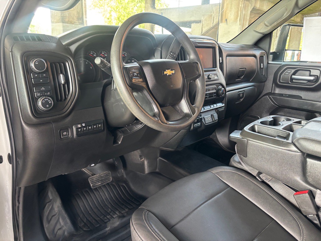 2023 Chevrolet Silverado 1500 Image 9
