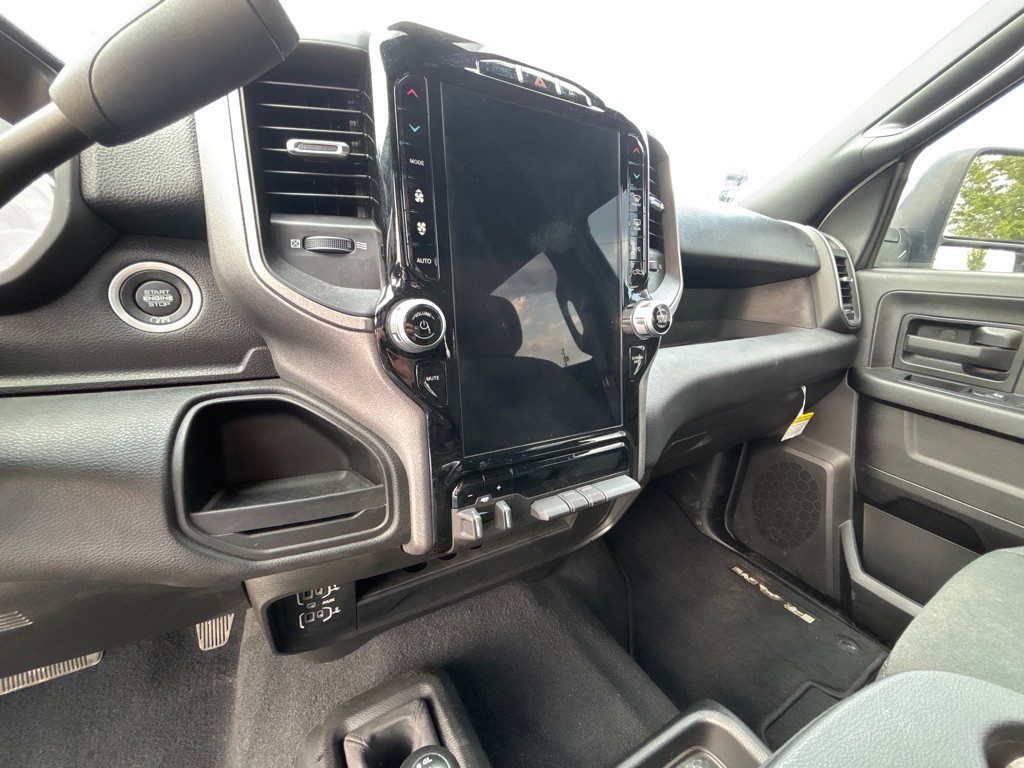 2024 RAM 2500 Image 16