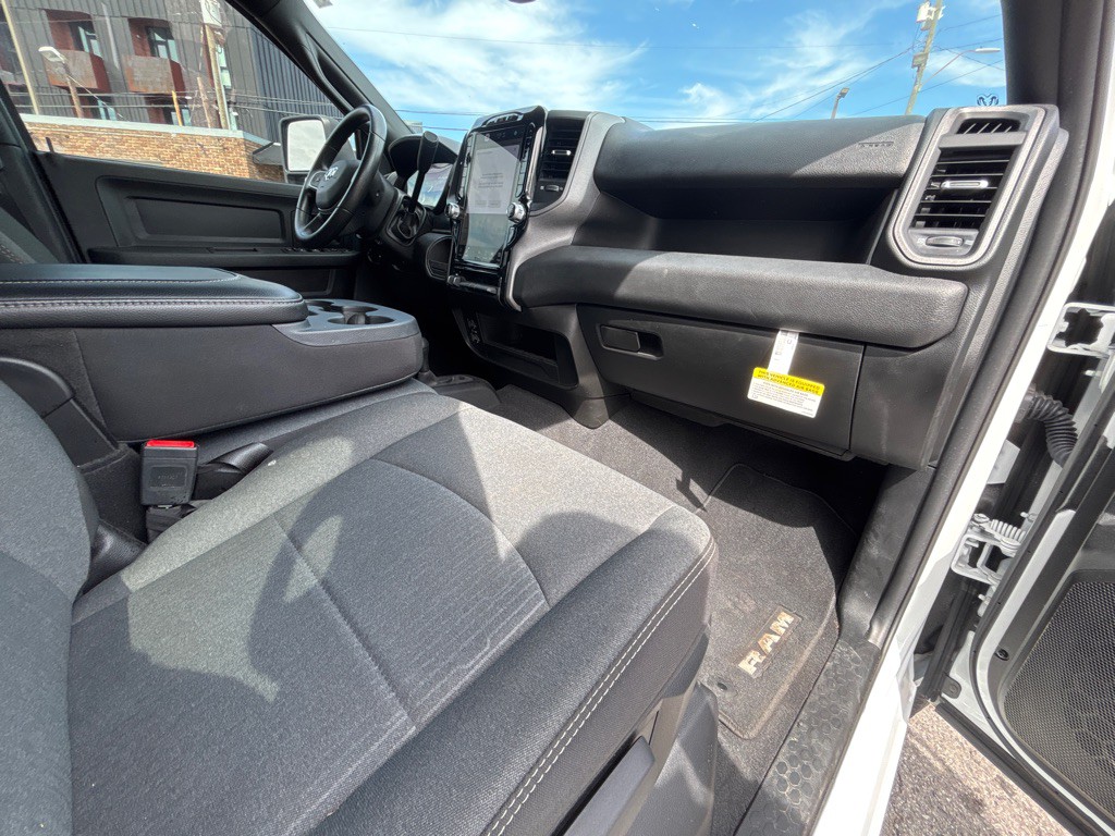 2024 RAM 2500 Image 25