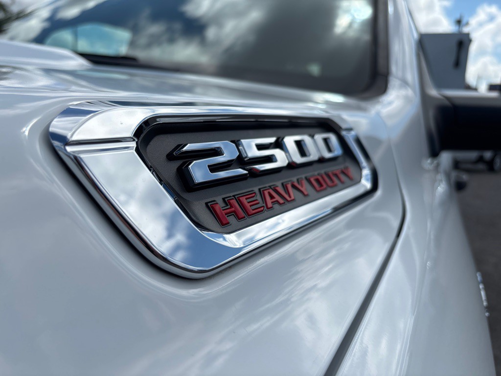 2022 RAM 2500 Image 9