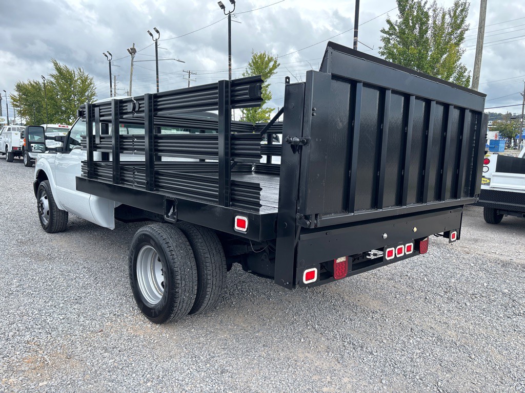 2016 Ford F-350 Image 2