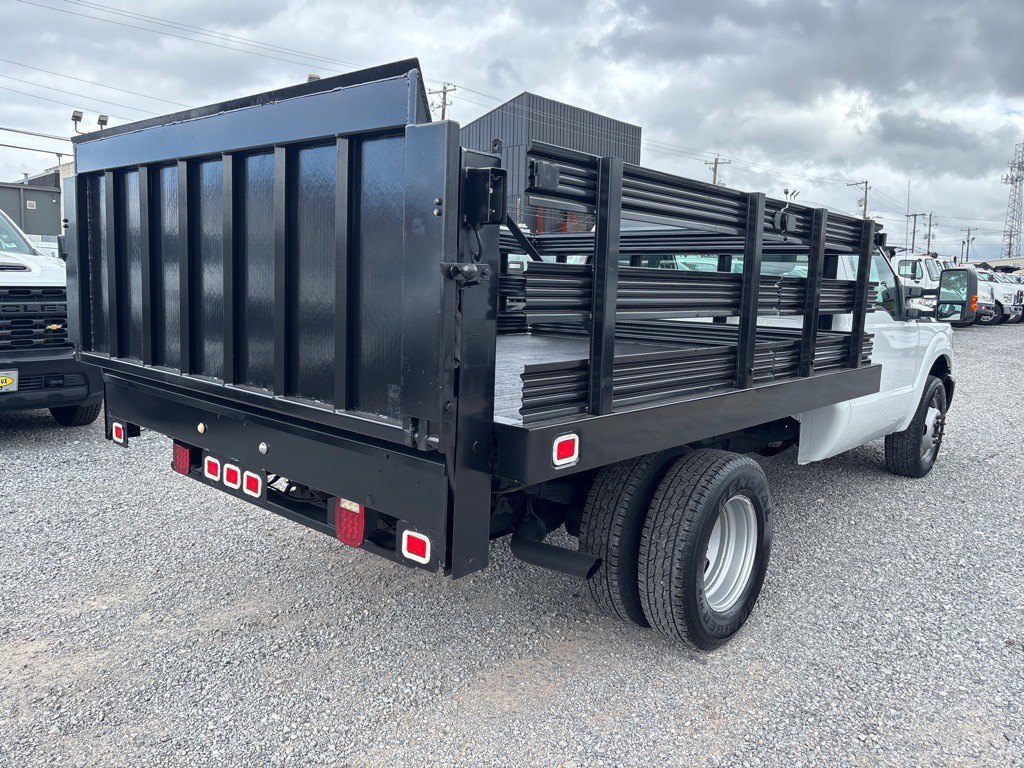 2016 Ford F-350 Image 4