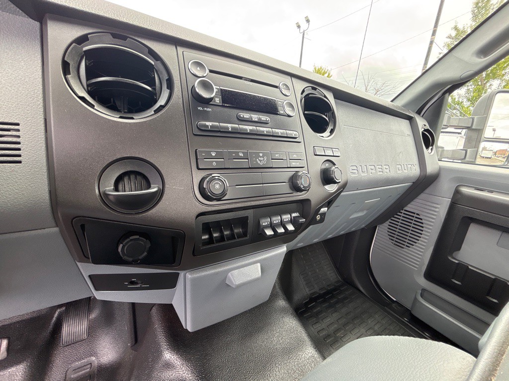 2016 Ford F-350 Image 13