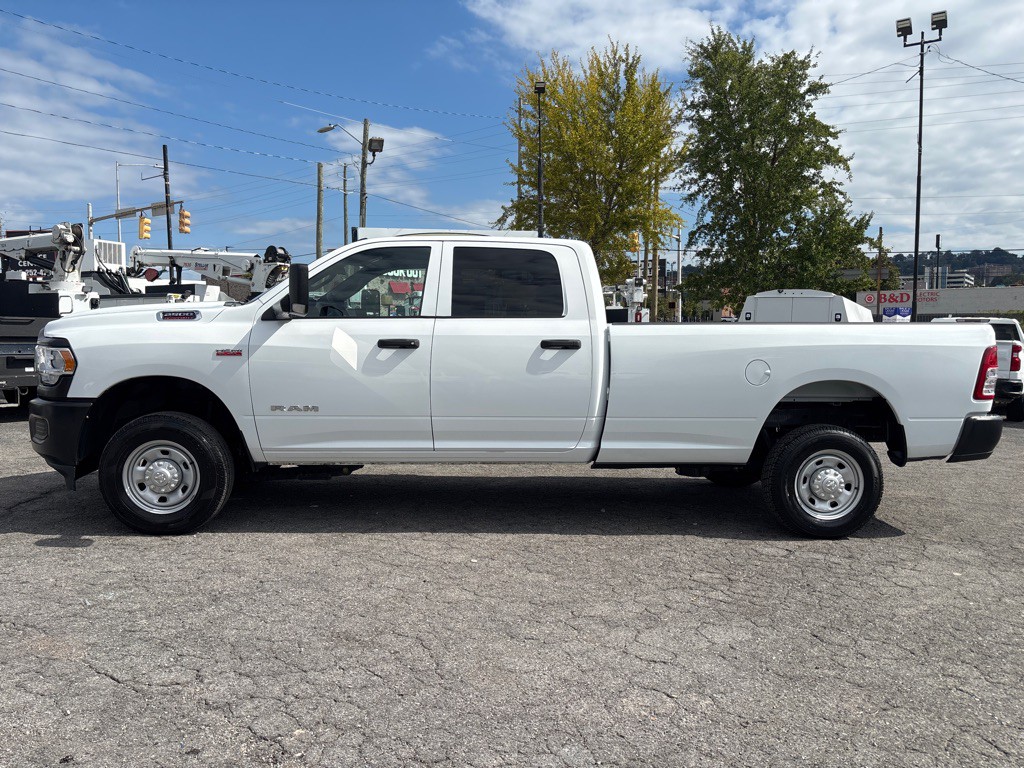 2022 RAM 2500 Image 2