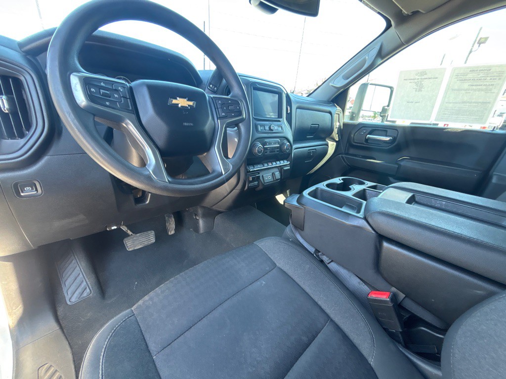 2023 Chevrolet Silverado 1500 Image 9