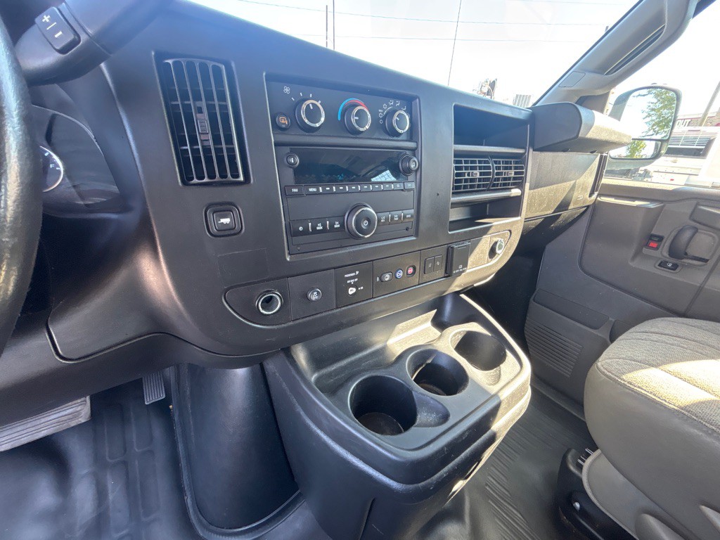 2020 Chevrolet Express Image 13