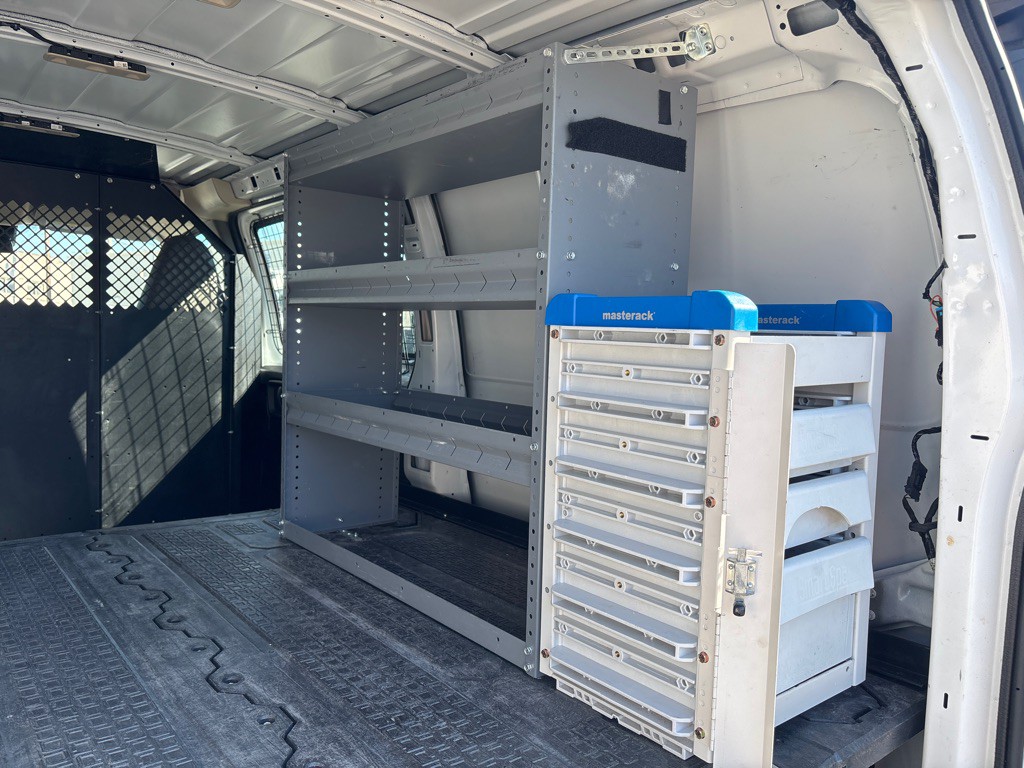 2020 Chevrolet Express Image 21