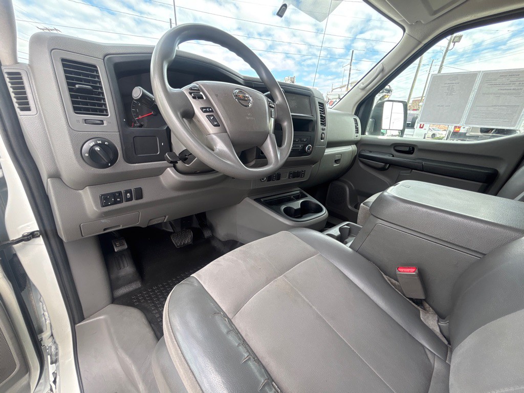 2019 Nissan NV Image 9