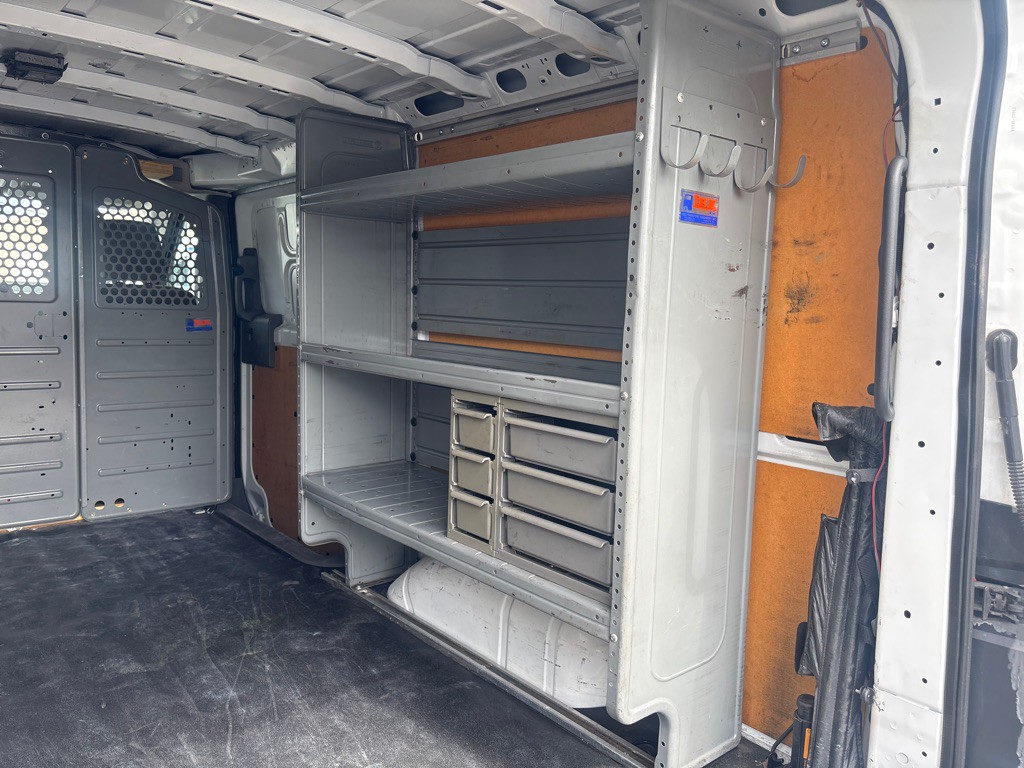 2019 Nissan NV Image 23