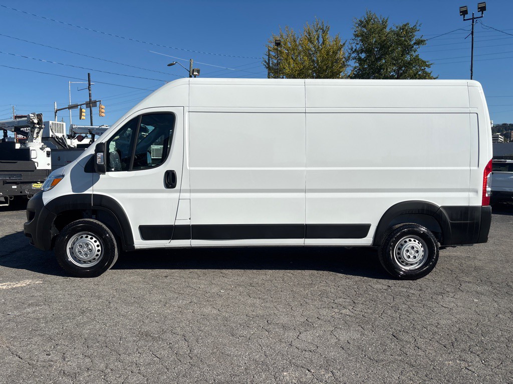 2024 RAM Promaster Image 2